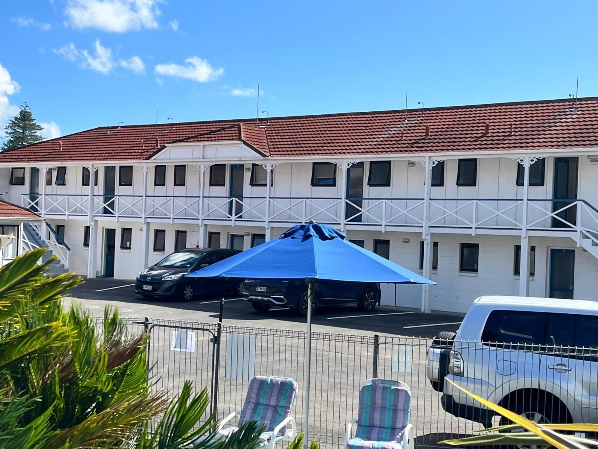 Marlin Court Motel Пейхия Экстерьер фото
